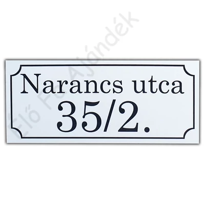 Gravírozott utcatábla szendvicspanelből