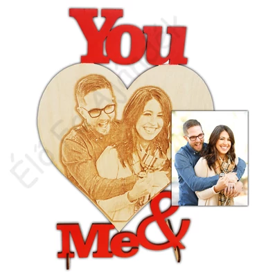 You & Me feliratú fa kép fényképpel gravírozva