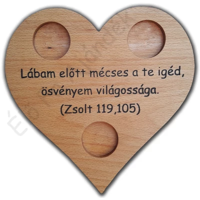 Fa mécsestartó szív alakú